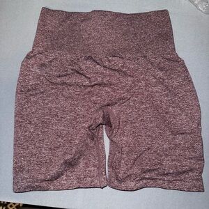 •NVGTN SHORTS 
•Size Small